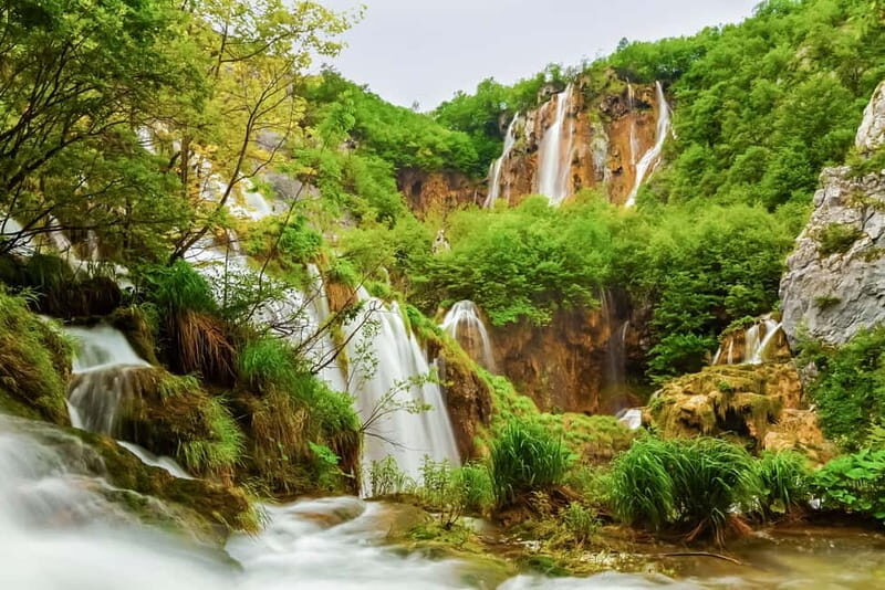 Plitvice Lakes: Guided Walking Tour with Bus and Boat Ride - Key Points