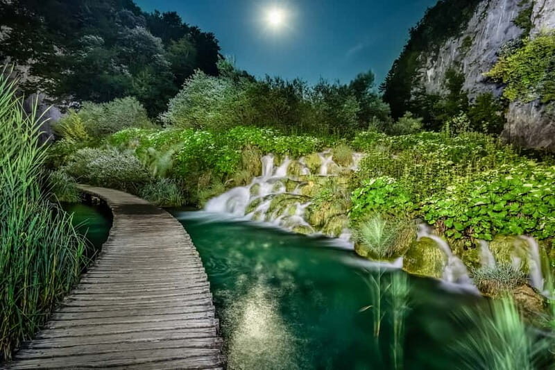 Plitvice Lakes: Guided Walking Tour with Train and Boat Ride - What to Expect During the Visit