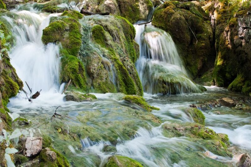 Plitvice Lakes National Park: Day Trip from Omi - FAQ