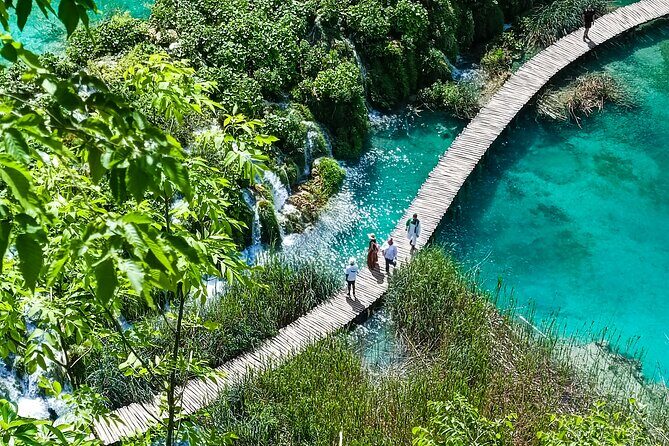 Plitvice & Rastoke guided tour w/ticket from Zagreb (8pax) EN/ES - Plitvice Lakes National Park: The Main Event
