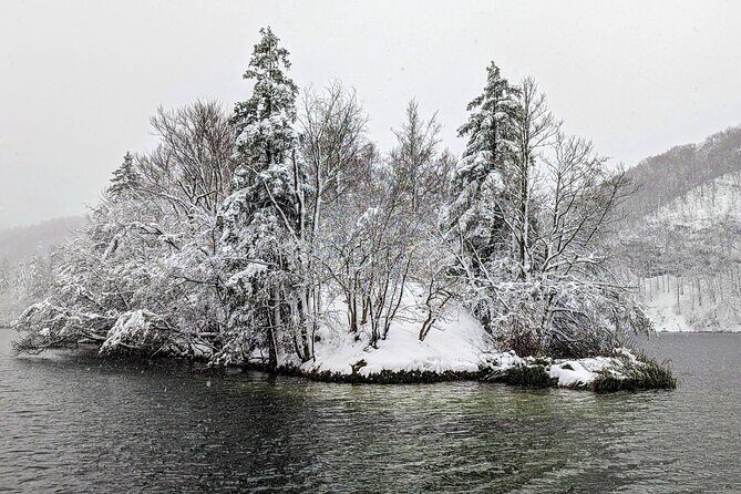 Plitvice & Rastoke guided tour w/ticket from Zagreb (8pax) EN/ES - What to Expect During the Walk