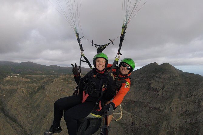 PLUS Flight - A Deep Dive into the Tenerife Paragliding Experience