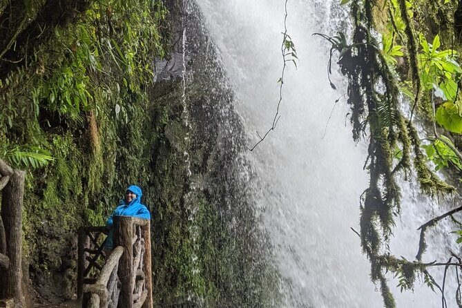 Poas Volcano and La Paz Waterfall Gardens Private Tour - Key Points