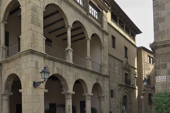 Poble Espanyol Private Tour in Barcelona with Pick up and Drop off - Analyzing the Cost and Value