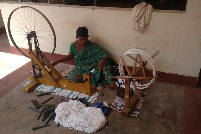 Pochampally saree weaving tour from Hyderabad in private car with guide & lunch - Exploring the Pochampally Saree Weaving Tour from Hyderabad: An Authentic Handloom Experience