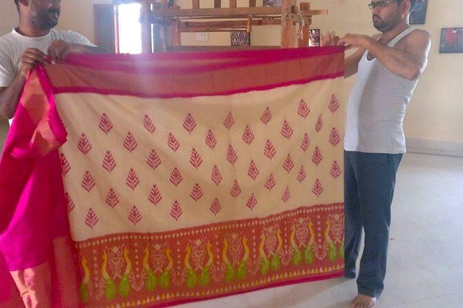 Pochampally saree weaving tour from Hyderabad in private car with guide & lunch - The Sum Up