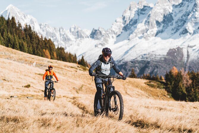 Point of view on the glaciers of Chamonix by electric mountain bike - Key Points