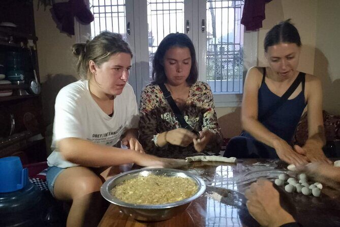 Pokhara: 1 Day Momo making cooking class - Key Points