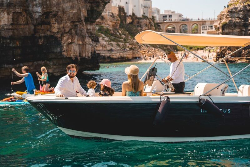 Polignano a Mare: Boat Cruise with Prosecco - Exploring the Caves