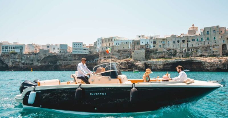 Polignano a Mare: Boat Cruise with Prosecco - Sipping Prosecco and Socializing