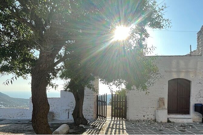Poly's Island Guided Tour in Folegandros - Discover Folegandros with Poly’s Island Guided Tour