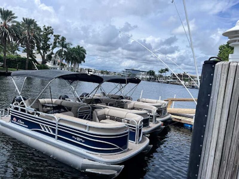 Pompano Beach: Pontoon Boat Rental - An In-Depth Look at the Pontoon Boat Rental Experience