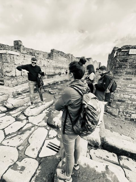 POMPEI SMALL GROUP MASSIMO 8 PERSONE - Exploring Pompeii in Depth