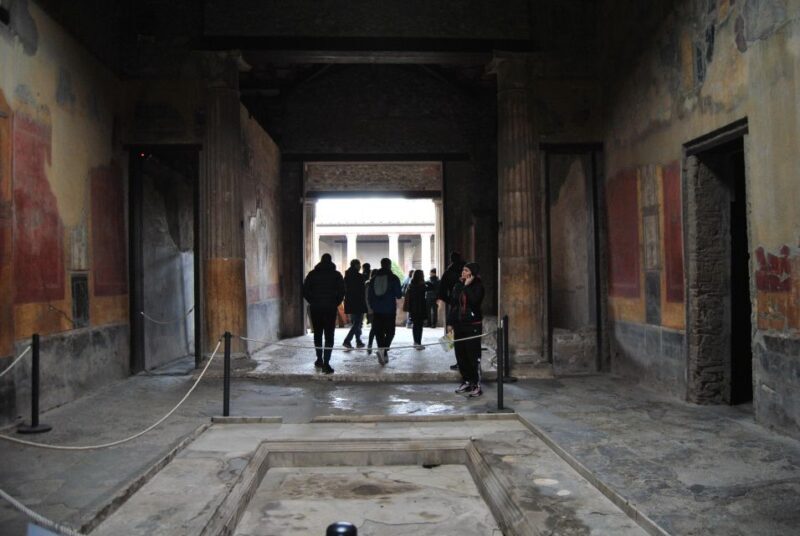 POMPEI SMALL GROUP MASSIMO 8 PERSONE - Practical Details and Considerations