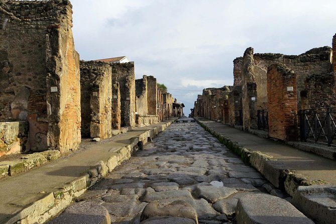 Pompeii- Amalfi Coast tour from Naples, with licensed guide included - Is This Tour Worth It?
