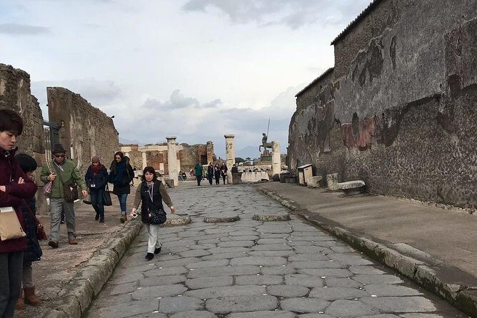 Pompeii and Amalfi Coast From Naples - Sorrento: The Gateway to Coastal Beauty