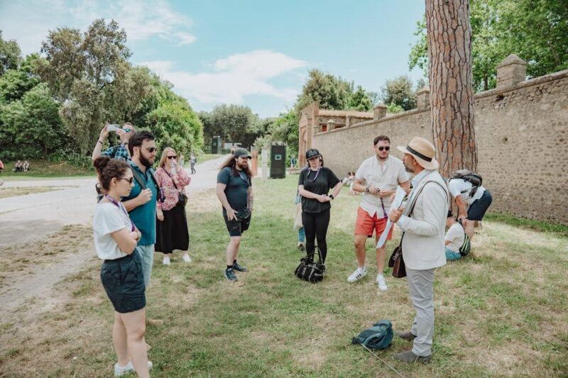 Pompeii and Amphitheatre group tour with an archaeologist - Key Points
