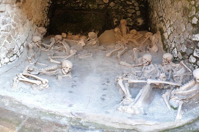 Pompeii and Herculaneum day trip - A Complete Look at the Pompeii and Herculaneum Day Trip