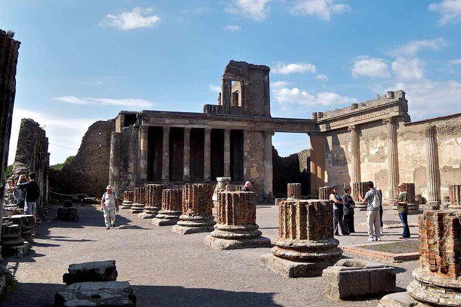Pompeii and Herculaneum Ruins Private Tour - Exploring the Pompeii and Herculaneum Private Tour in Detail