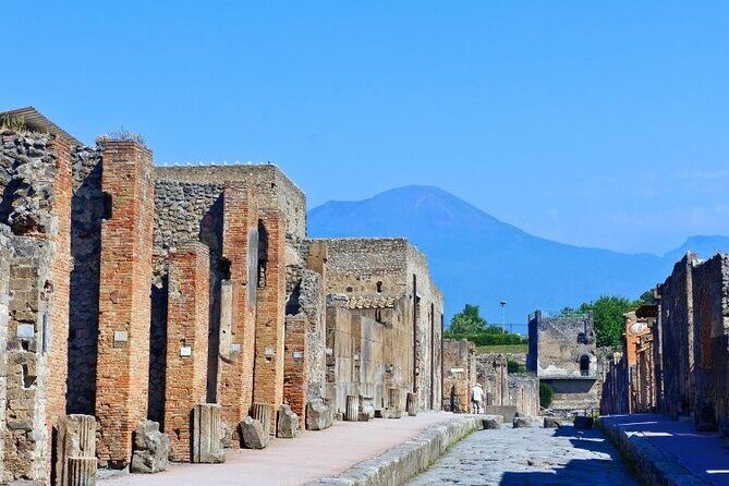 Pompeii and Herculaneum tour with lunch from Sorrento - Frequently Asked Questions