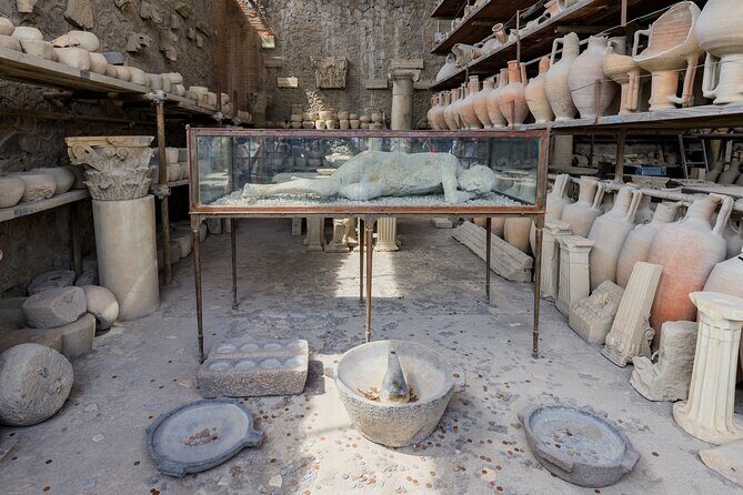 Pompeii and Mount Vesuvius Day Trip from Rome with Pizza Lunch - Authenticity and Participant Feedback