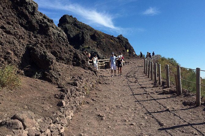 Pompeii and Vesuvius Day Trip from Naples with Skip The Line - FAQ