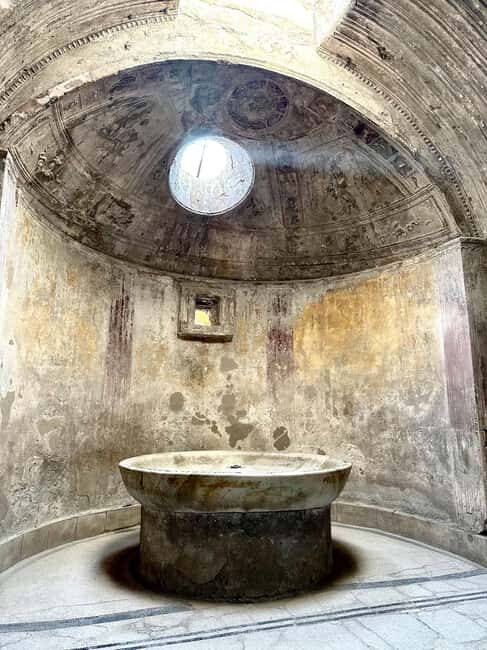 Pompeii Early Bird Tour with your Archaeologist - An In-Depth Look at the Pompeii Early Bird Tour