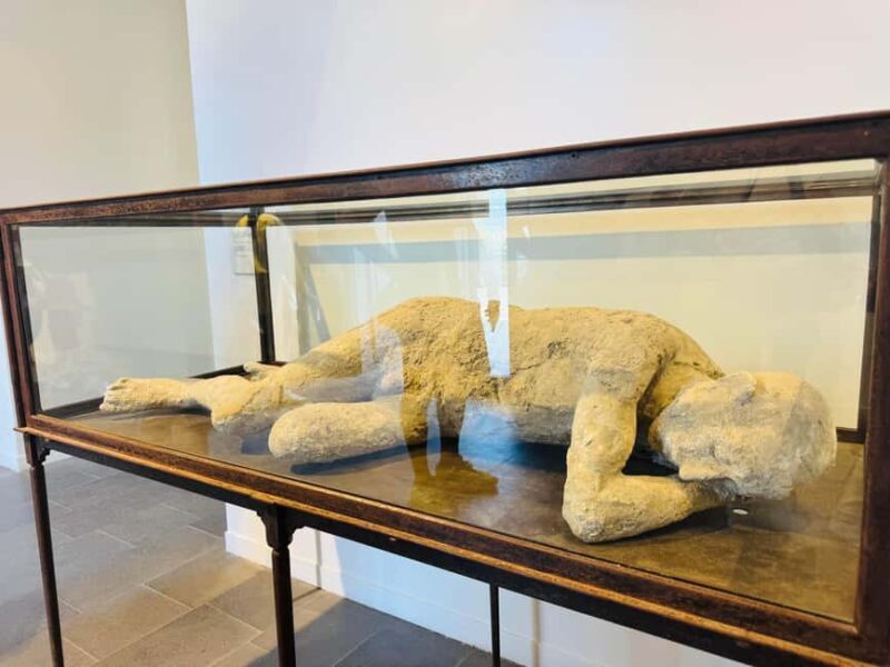 Pompeii: experience with a real archaeologist in a small group - Who Should Consider This Tour?