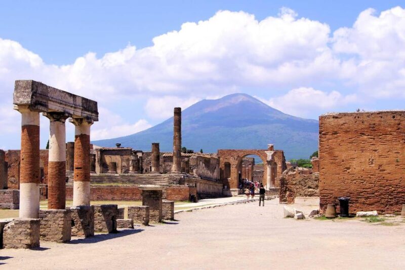 Pompeii: Group Guided Tour With Optional Tickets - Exploring Pompeii in Depth: A Practical Guide to the Group Guided Tour
