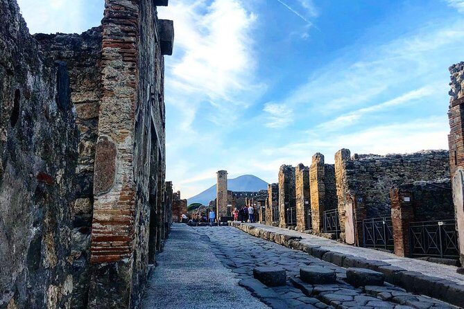 Pompeii Guided Tour From Sorrento Coast - Exploring Pompeii from Sorrento: A Complete Guide to the Guided Tour