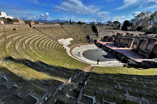 Pompeii Guided Tour with Lunch and Wine Tasting from Positano - FAQs