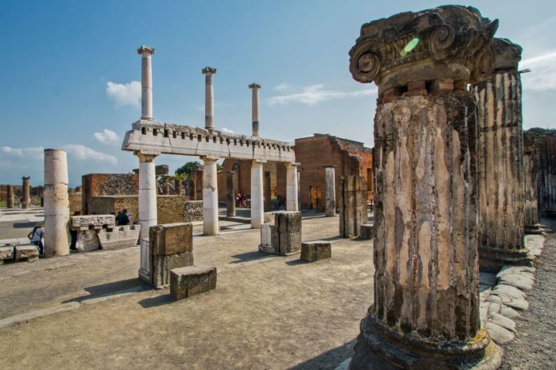 Pompeii: Guided Walking Tour with Skip-the-Line Ticket - Who Should Consider This Tour