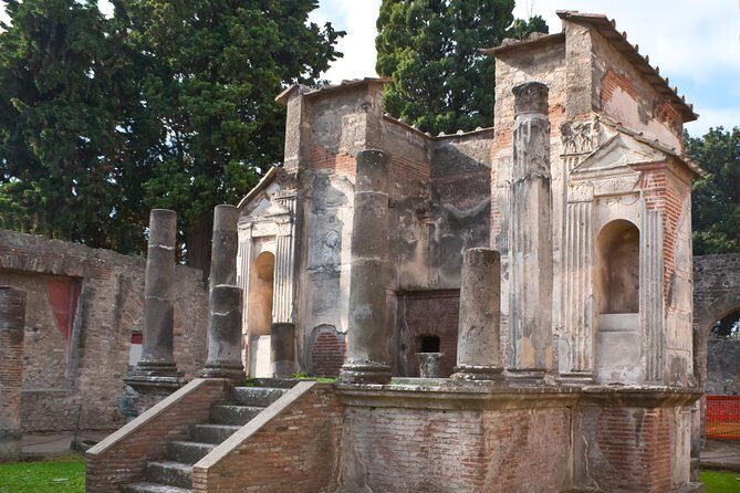 Pompeii Guided Walking Tour with Ticket - In-Depth Review of the Pompeii Guided Walking Tour