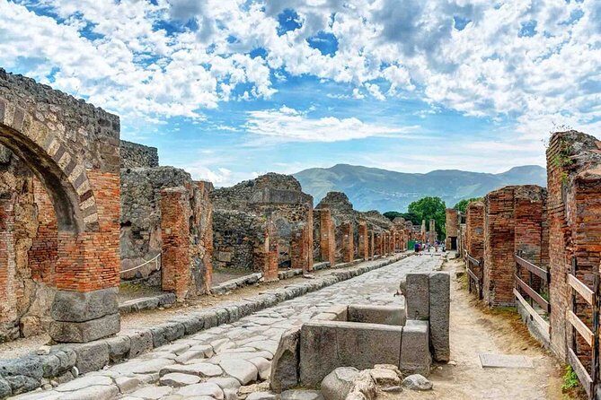 Pompeii Half Day Trip from Naples - FAQ