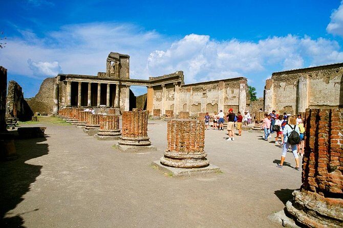 Pompeii & Herculaneum Day Trip from Naples with Lunch - Why This Tour Offers Good Value
