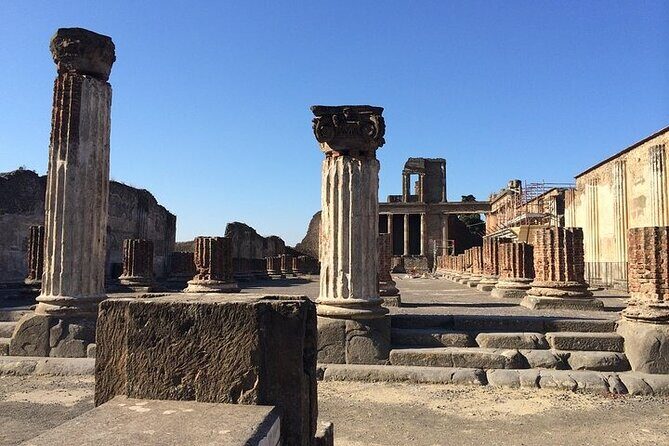 Pompeii, Herculaneum & Wine Tour, with Licensed Guide included - Exploring the Full Experience