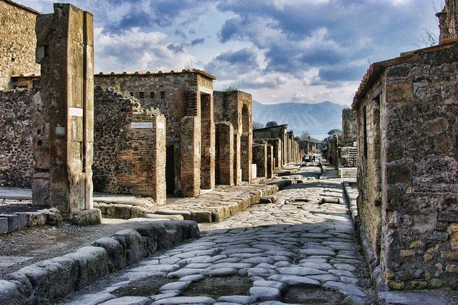 Pompeii ruins - Price and Value Analysis