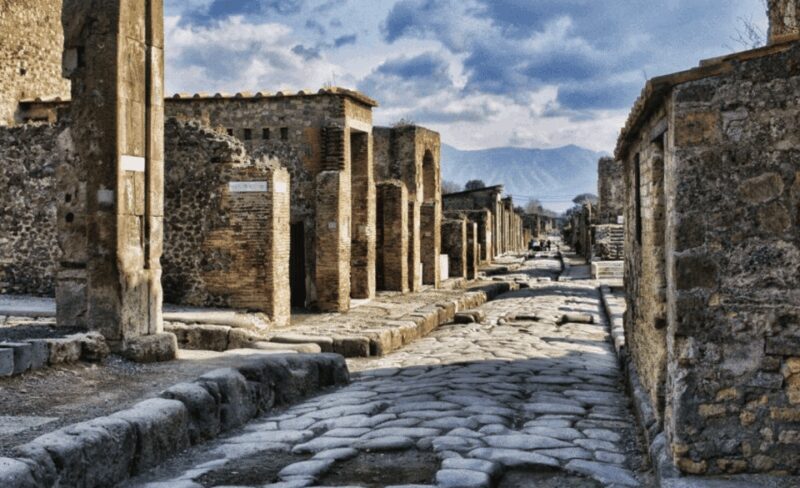 Pompeii: Skip-the-Line Entry Ticket with Audio Guide or Tour - The Pompeii Experience: What to Expect