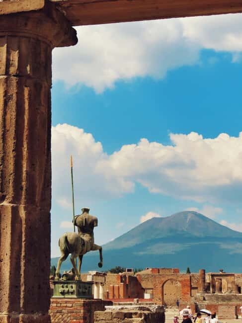 Pompeii: Skip-the-line Entry Ticket with Guided Tour and Transportation - FAQs