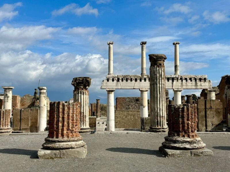 Pompeii: skip the line ticket + guided group tour - An Efficient and Insightful Journey Through Pompeii
