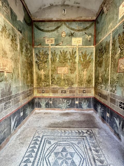 Pompeii: skip the line ticket + guided group tour - A Detailed Look at the Pompeii Guided Tour