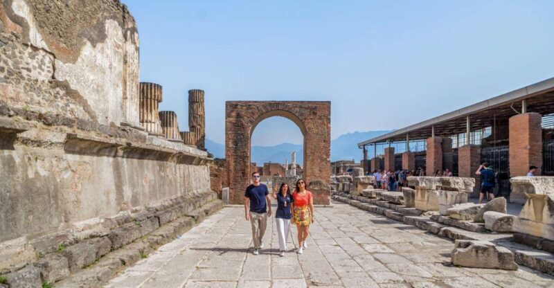 Pompeii: Small Group Tour with an Archaeologist - The Practicalities and Value
