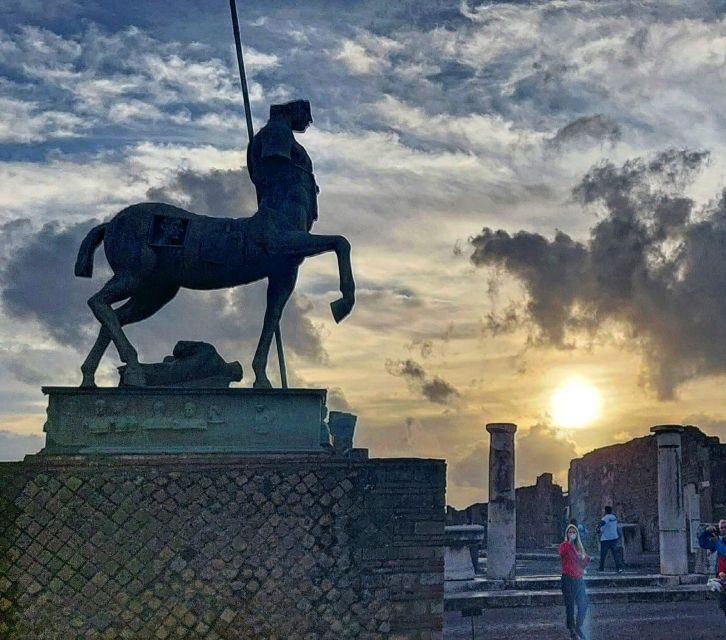 Pompeii Sunset tour for small group - FAQ