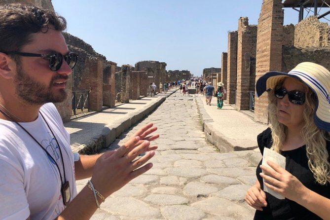 Pompeii Visit with Food and Wine tasting near Mt. Vesuvius - Who Should Book This Tour?