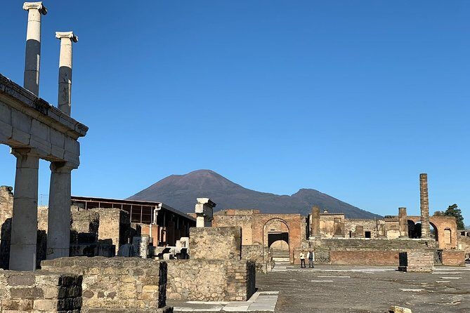 Pompeii Visit with Food and Wine tasting near Mt. Vesuvius - FAQ