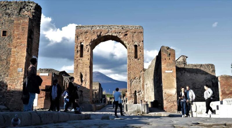 Pompeiis Free Entry  Join Our Exclusive Guided Tour! - FAQs