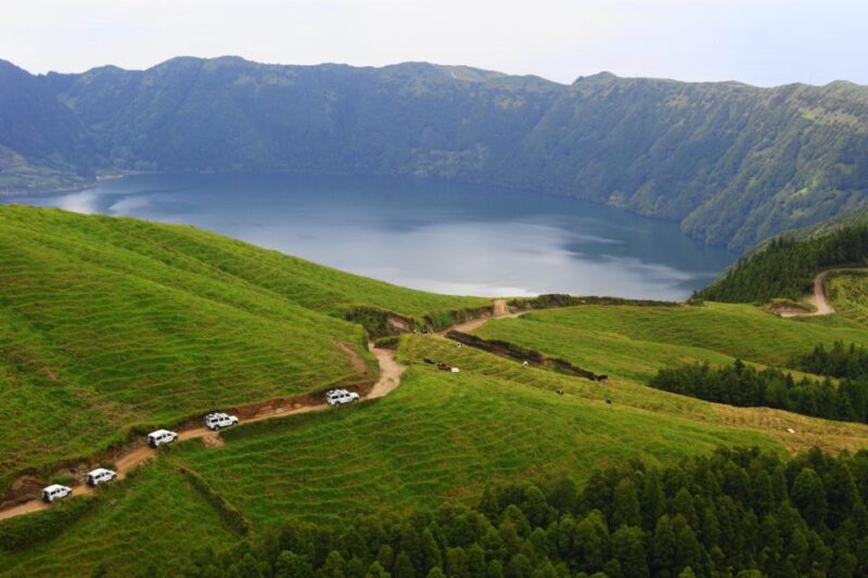 Ponta Delgada: Full-Day Sete Cidades 4X4 Tour with Lunch - Analyzing the Value