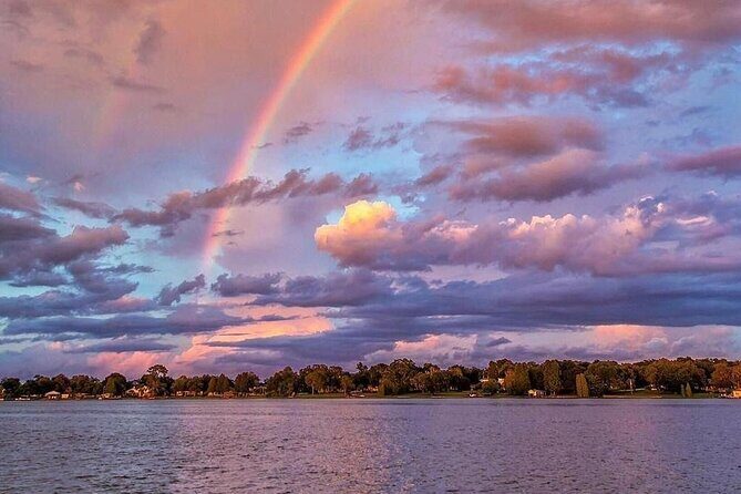 Pontoon Pub Crawl, 5 Lakeside Pubs and Restaurants Visit by Boat - How to Make the Most of It