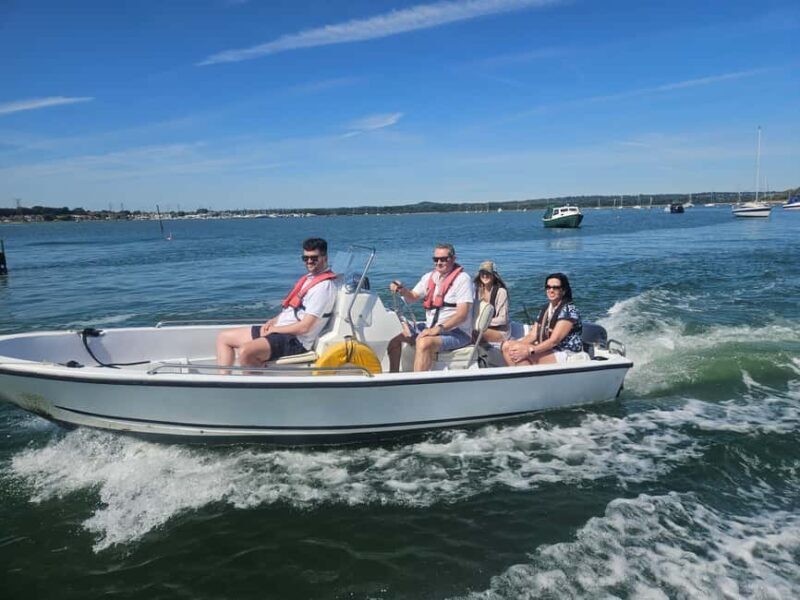 Poole Harbor: 2, 3, 4, 6, or 8-Hour Boat Rental Service - Poole Harbor: 2, 3, 4, 6, or 8-Hour Boat Rental Service