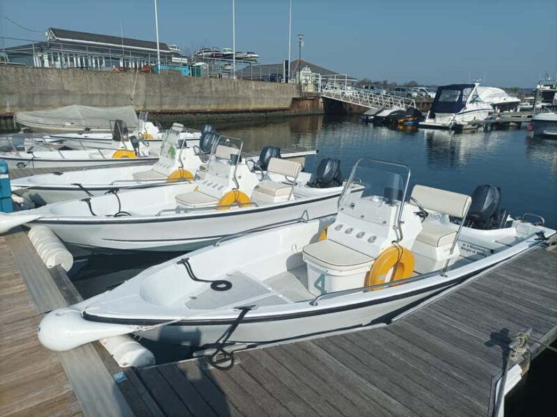 Poole Harbor: 2, 3, 4, 6, or 8-Hour Boat Rental Service - Exploring Poole Harbour from the Water